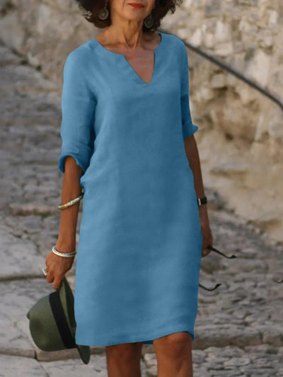 Élise™ | Robe élégante à col en V