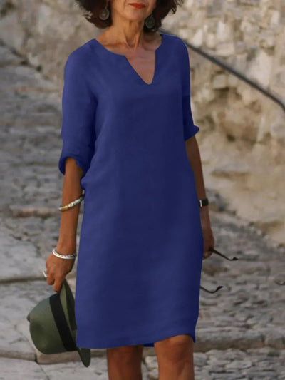 Élise™ | Robe élégante à col en V